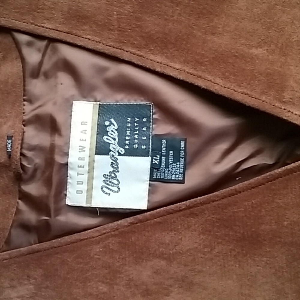 Wrangler Men's Brown Suede Vest - Picture 3 of 4